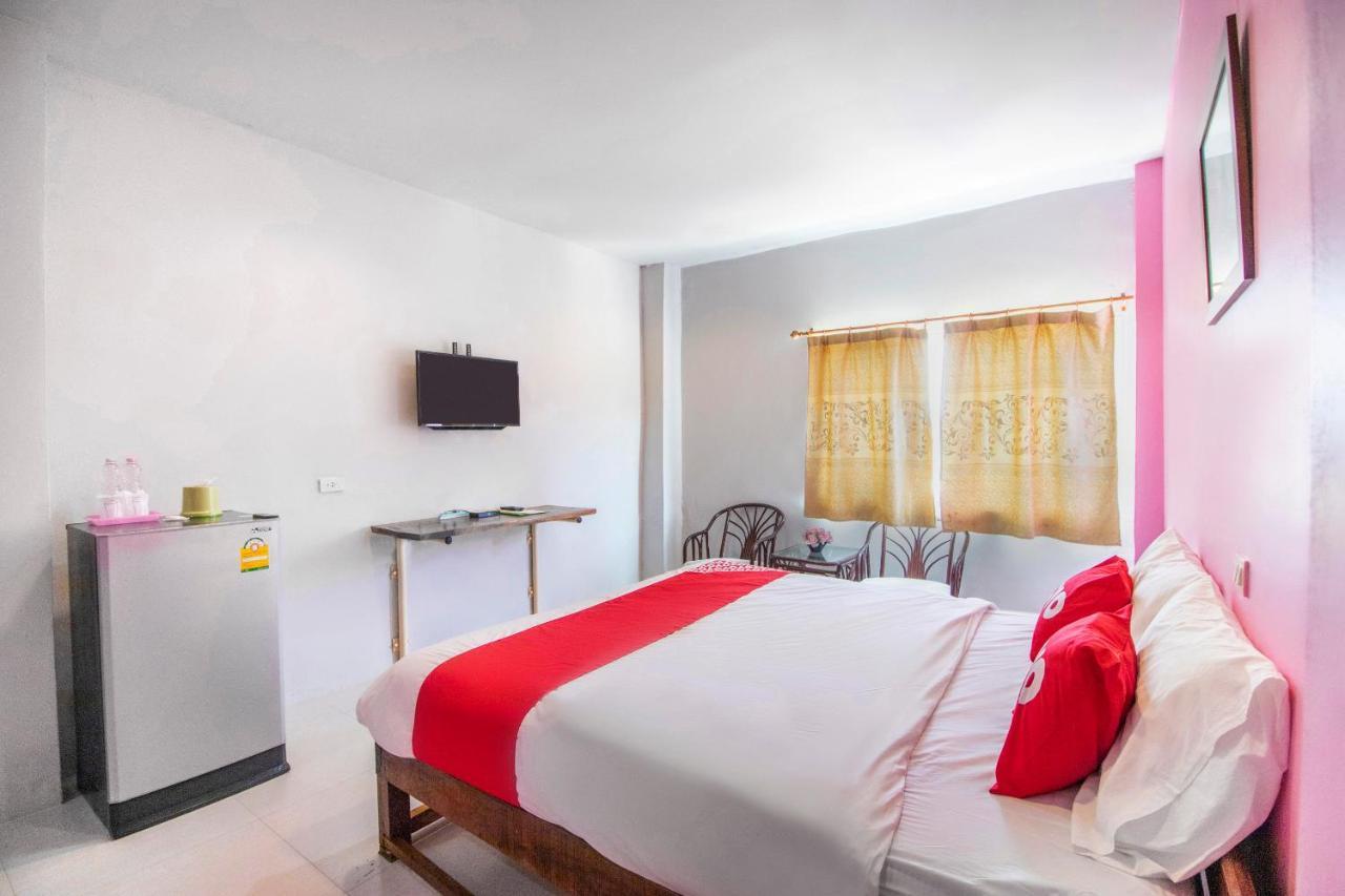 Oyo 632 Thanagrit Apartelle Tha Mai المظهر الخارجي الصورة